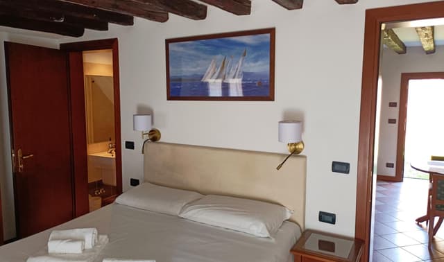 One-Bedroom Apartment with Garden