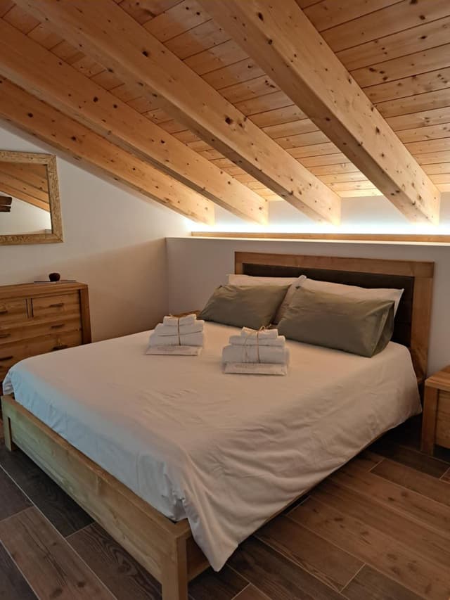 King Room with Mountain View