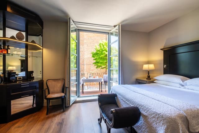 Deluxe Double Room with Balcony
