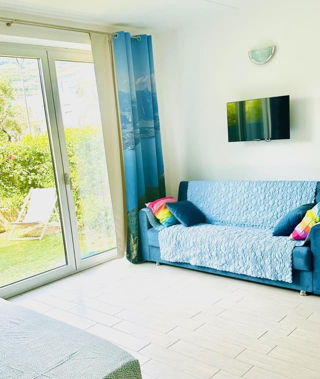 Studio with Garden View