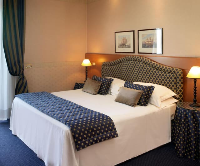 Classic Double Room with Partial Sea View