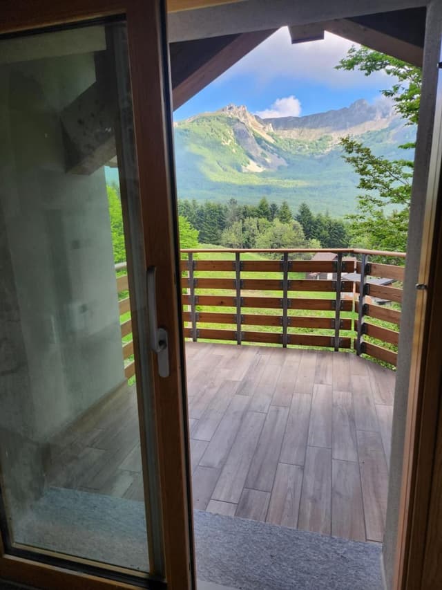 Suite with Mountain View