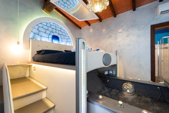 Deluxe Double Room with Bath