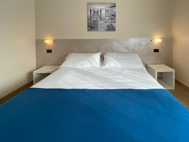Large Single Room