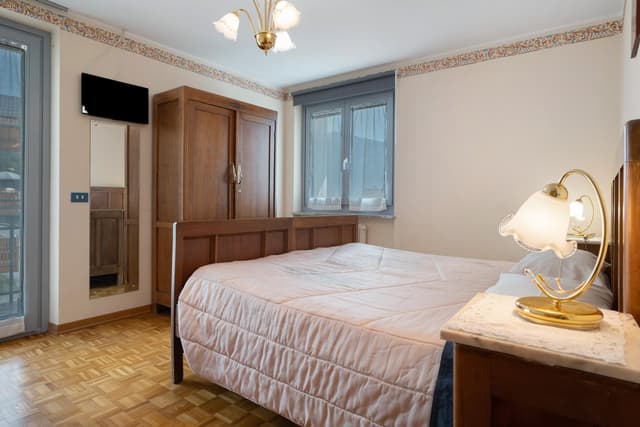 Two-Bedroom Deluxe Apartment with Garden View