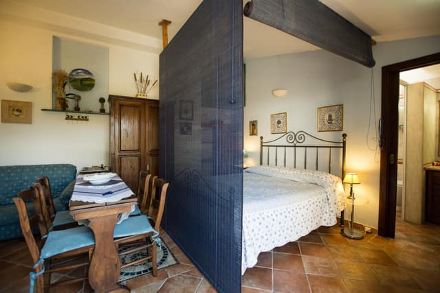 Studio (2 Adults)