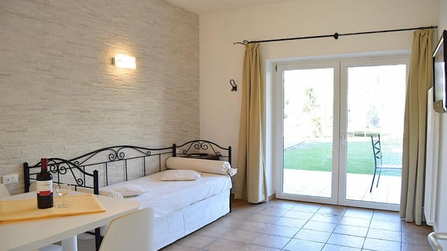 Apartment - Split Level (5 Adults)