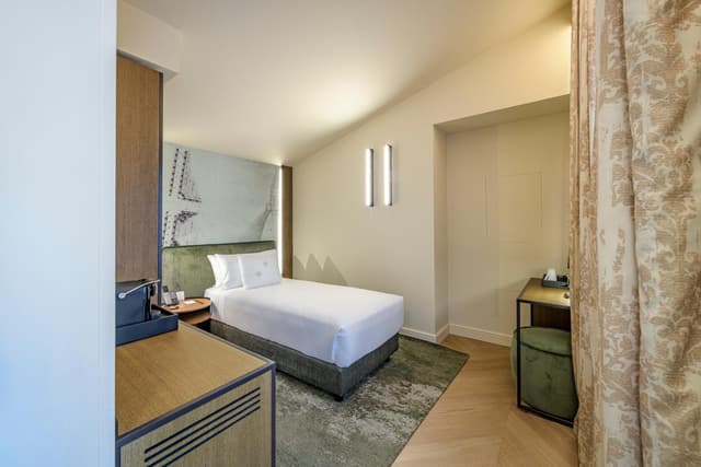 Small Single Room