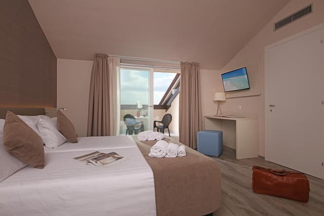 Suite with Spa Bath