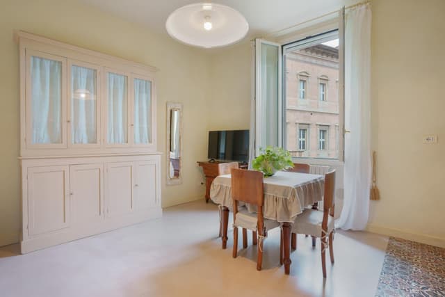 One-Bedroom Deluxe Apartment - via de' Castagnoli 14