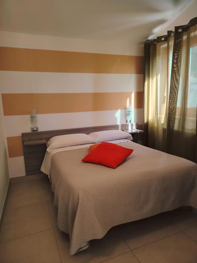 Small Double or Twin Room