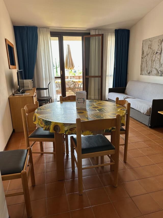 One-Bedroom Apartment (4 Adults)