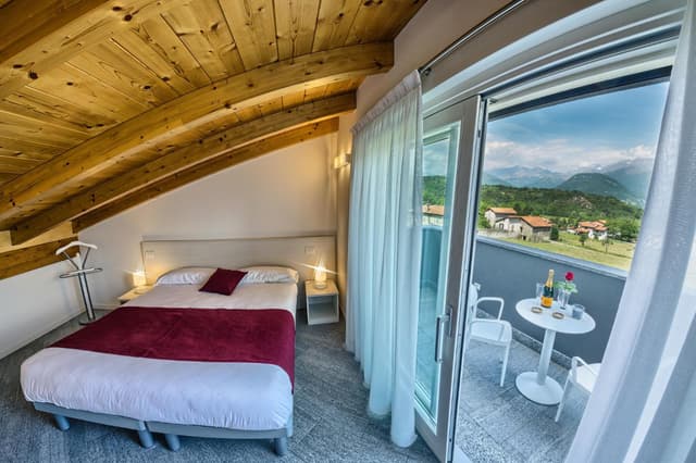 Apartment - Split Level