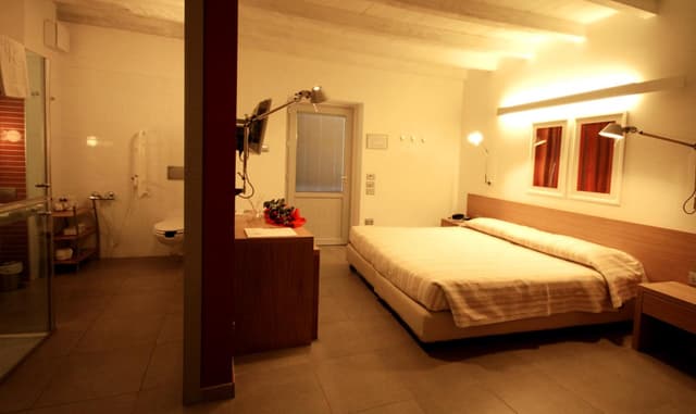Single Room - Disability Access