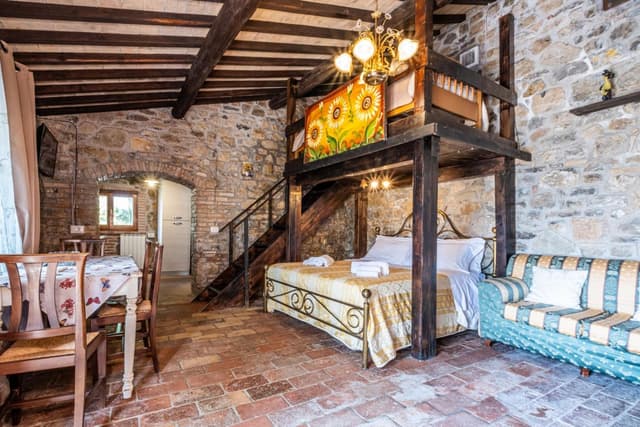 One-bedroom Loft Apartment