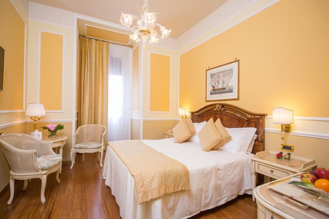 Double or Twin Room (1 Adult)