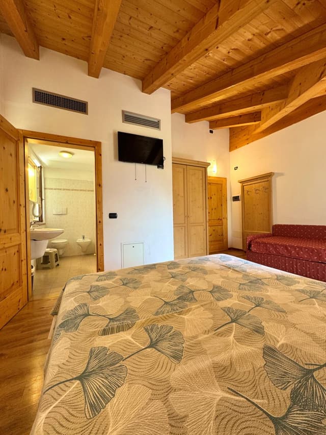 Twin Room with Balcony