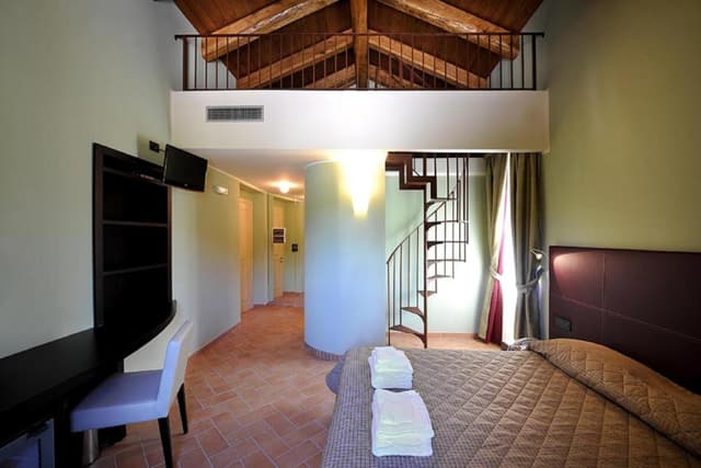 Triple Room - Split Level