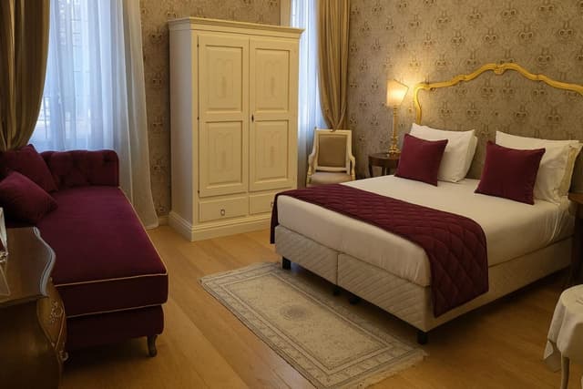 Deluxe Triple Room