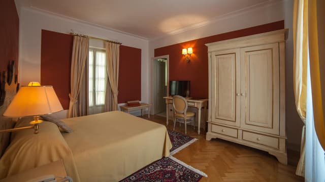"Queen" Room with Balcony