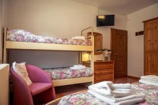 Classic Quadruple Room