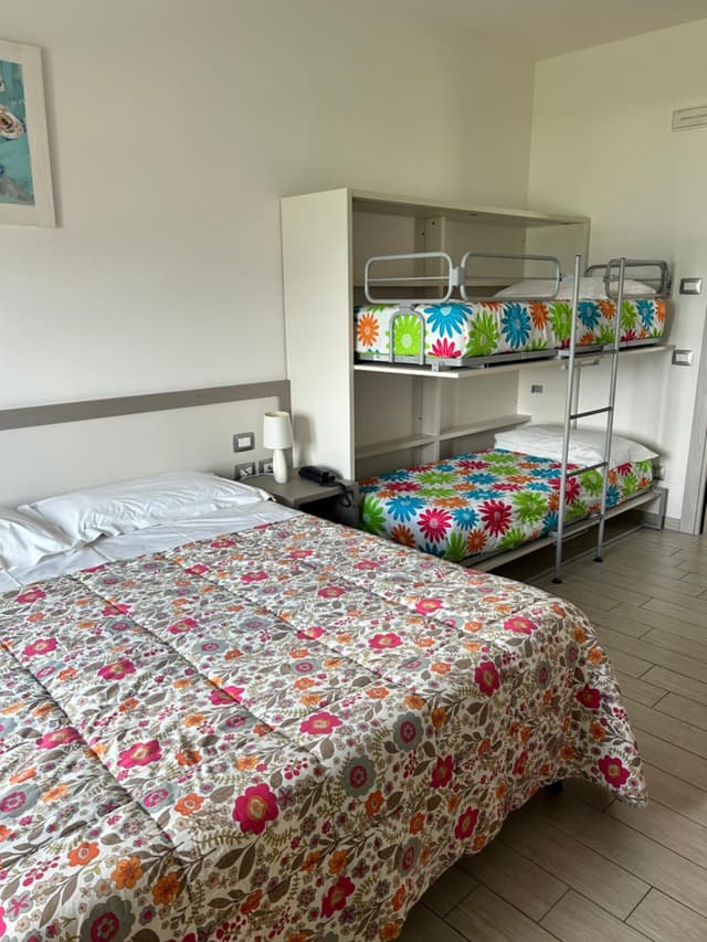 Quadruple Room with Lake View