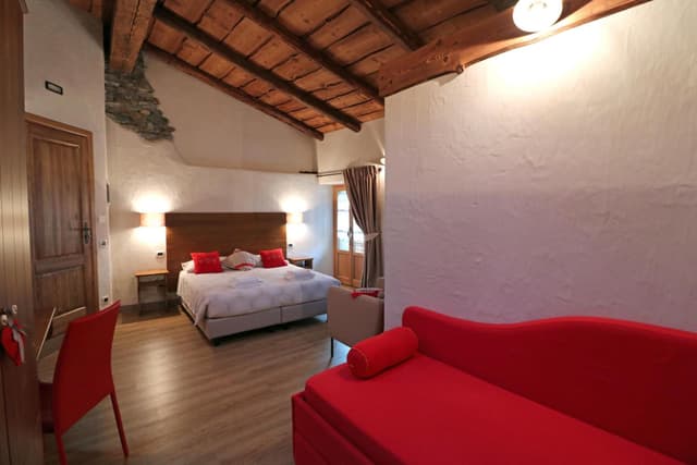 Large Quadruple Room with Balcony