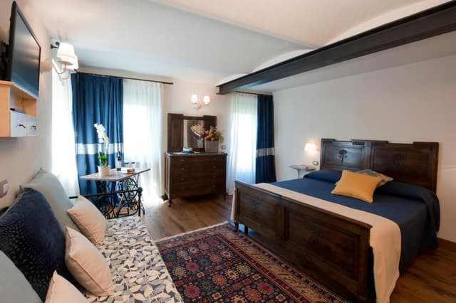 Queen Room with Balcony