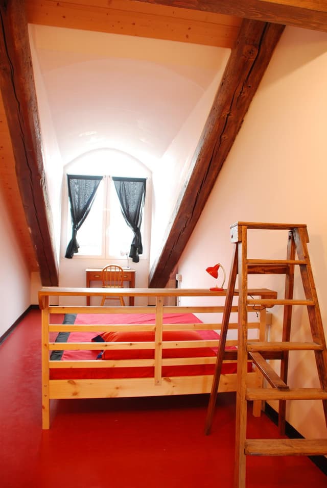 Single Room with Shared Bathroom