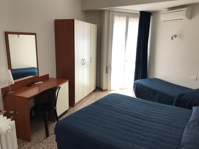 Triple Room with Sea View
