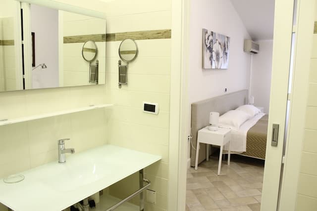 Luxury Triple Room, City View