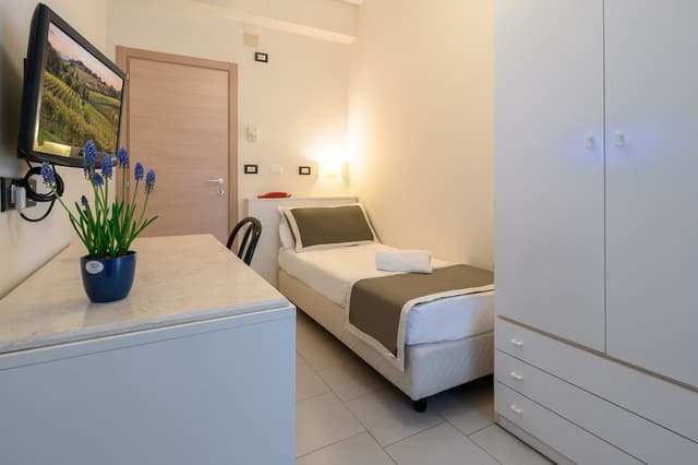 Economy Single Room
