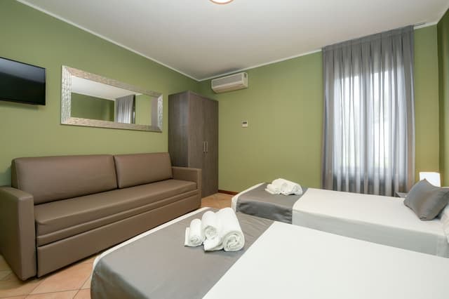 Triple Room