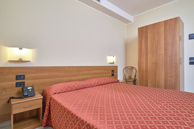 Classic Room, 1 Queen Bed, Non Smoking