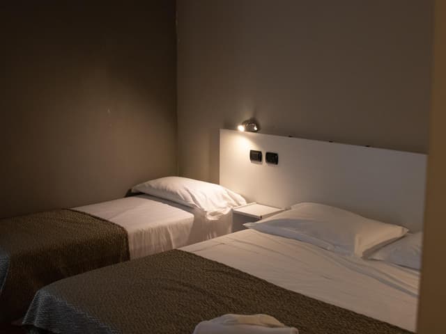 Large Double or Twin Room