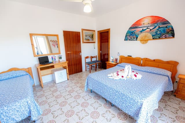 Standard Triple Room (Fan)