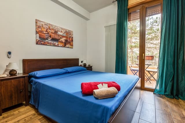 Deluxe Double Room, 1 Queen Bed, Shared Bathroom, Garden View