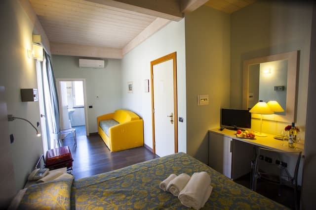 Triple Room