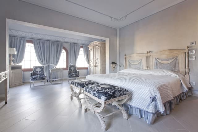 Central Body Suite