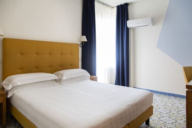 Deluxe Double or Twin Room, Sea View