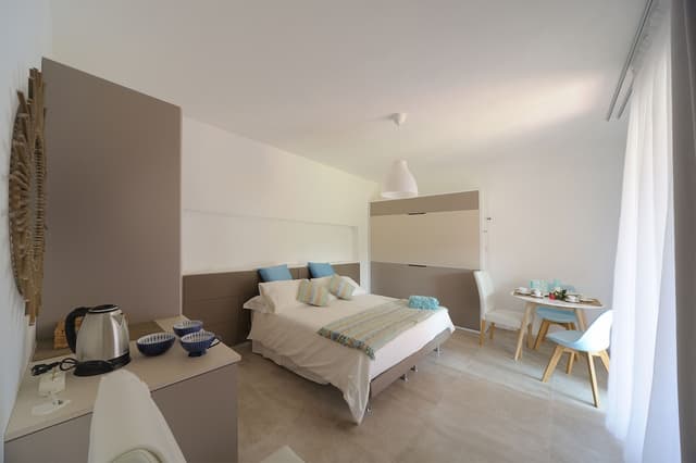 Room (Malvy)