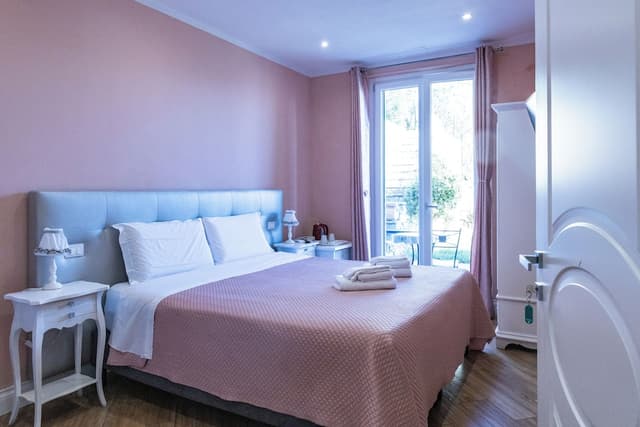 La Pietra 1 - doppia vista mare parziale e giardino