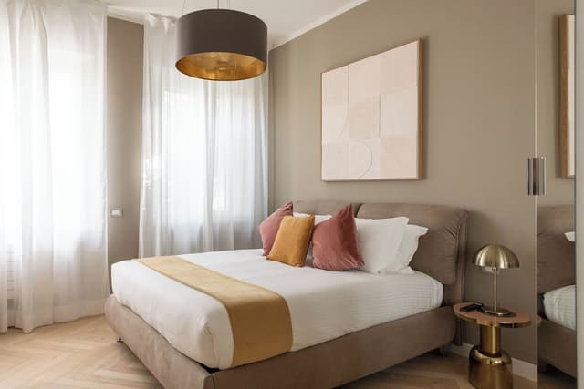 Luxury Apartment, 4 Bedrooms, City View  (Via Torino 68)