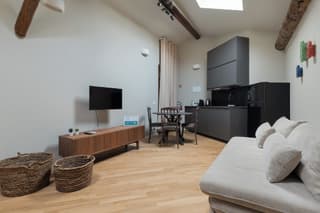 1-Bedroom Apartment, Via Castaldi 32