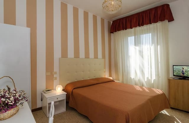 Double Room Single Use