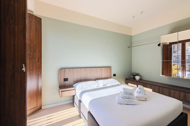 Classic Apartment, 1 Bedroom, Balcony, Courtyard View