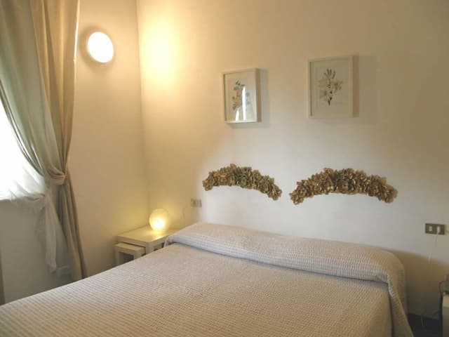 Suite, Annex Building