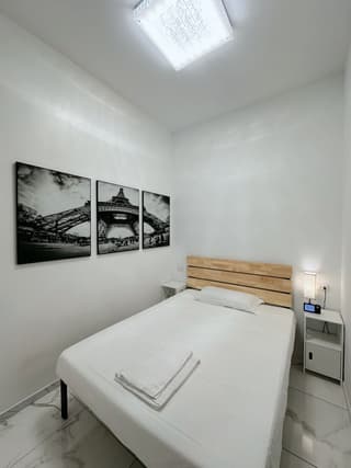 Basic Room, Shared Bathroom