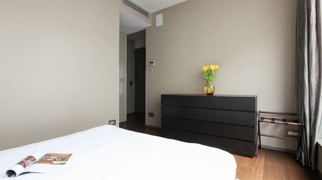 Classic Apartment, 1 Queen Bed, Non Smoking, City View