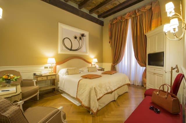 Deluxe Suite, 2 Bedrooms, Smoking